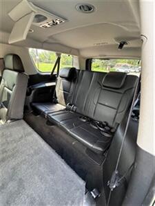 2016 Chevrolet Suburban LT 1500   - Photo 9 - Englewood, CO 80113