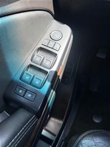 2016 Chevrolet Suburban LT 1500   - Photo 17 - Englewood, CO 80113