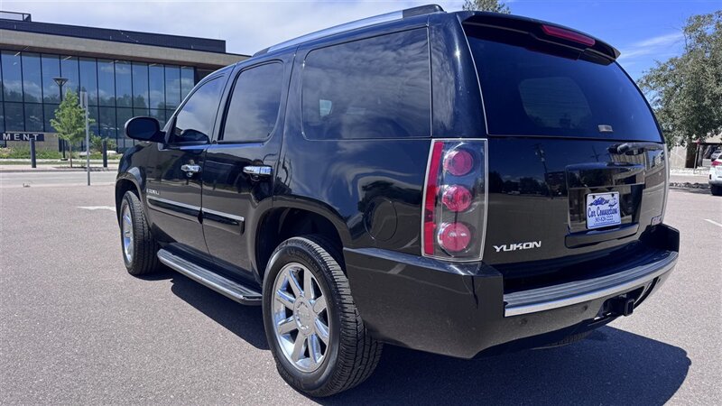 2008 GMC Yukon Denali - Photo 5 - Englewood, CO 80113