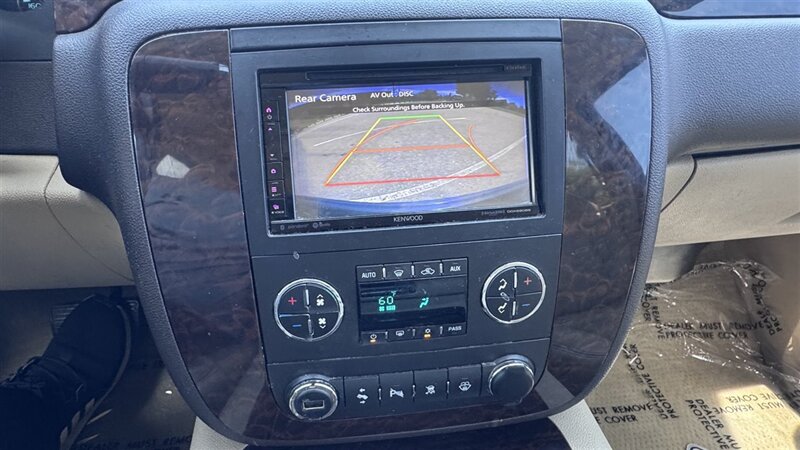 2008 GMC Yukon Denali - Photo 15 - Englewood, CO 80113