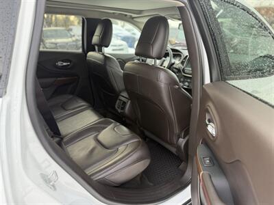 2016 Jeep Cherokee Trailhawk  One Owner No Accidents - Photo 8 - Edmonton, AB T5W 1E5