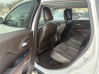 2016 Jeep Cherokee Trailhawk  One Owner No Accidents - Photo 9 - Edmonton, AB T5W 1E5