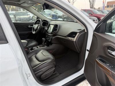 2016 Jeep Cherokee Trailhawk  One Owner No Accidents - Photo 7 - Edmonton, AB T5W 1E5