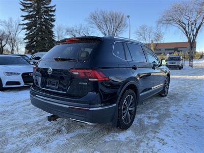 2021 Volkswagen Tiguan SEL Premium R-Line 4Motion   - Photo 5 - Edmonton, AB T5W 1E5