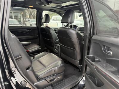 2021 Honda Pilot Elite Black Edition   - Photo 8 - Edmonton, AB T5W 1E5