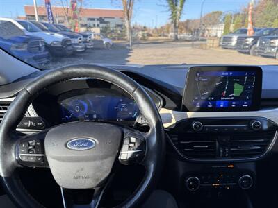 2021 Ford Escape Hybrid Titanium   - Photo 11 - Edmonton, AB T5W 1E5