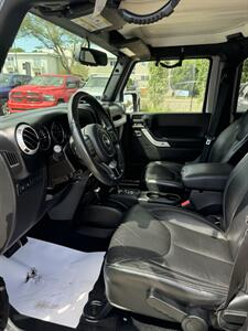 2013 Jeep Wrangler Rubicon   - Photo 11 - Edmonton, AB T5W 1E5
