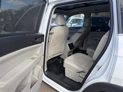 2021 Volkswagen Atlas V6 SEL Premium R-Line 4Motion   - Photo 10 - Edmonton, AB T5W 1E5