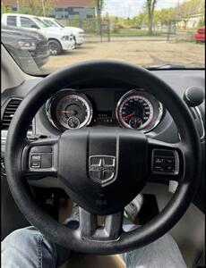 2017 Dodge Grand Caravan SE   - Photo 11 - Edmonton, AB T5W 1E5