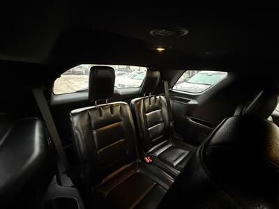 2017 Ford Explorer XLT   - Photo 9 - Edmonton, AB T5W 1E5