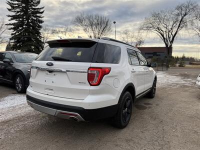 2017 Ford Explorer XLT   - Photo 6 - Edmonton, AB T5W 1E5