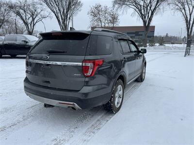 2017 Ford Explorer XLT   - Photo 6 - Edmonton, AB T5W 1E5