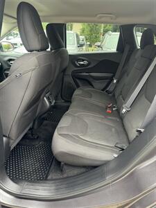 2016 Jeep Cherokee Latitude   - Photo 8 - Edmonton, AB T5W 1E5