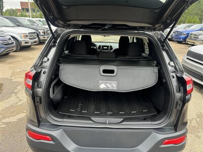 2016 Jeep Cherokee Latitude   - Photo 7 - Edmonton, AB T5W 1E5