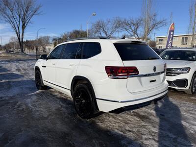 2019 Volkswagen Atlas V6 SEL R-Line 4Motion   - Photo 4 - Edmonton, AB T5W 1E5