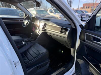 2019 Volkswagen Atlas V6 SEL R-Line 4Motion   - Photo 7 - Edmonton, AB T5W 1E5