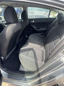 2016 Kia Forte LX   - Photo 7 - Edmonton, AB T5W 1E5