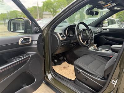 2017 Jeep Grand Cherokee Laredo - Photo 10 - Edmonton, AB T5W 1E5