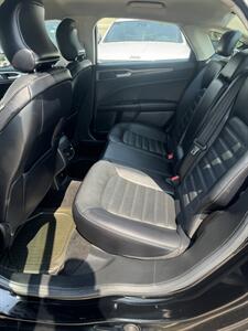 2017 Ford Fusion SE   - Photo 7 - Edmonton, AB T5W 1E5