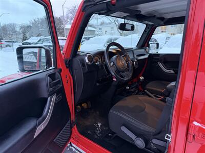 2016 Jeep Wrangler Unlimited Sahara  Low Km's! - Photo 9 - Edmonton, AB T5W 1E5