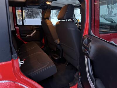 2016 Jeep Wrangler Unlimited Sahara  Low Km's! - Photo 7 - Edmonton, AB T5W 1E5