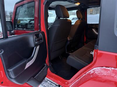 2016 Jeep Wrangler Unlimited Sahara  Low Km's! - Photo 8 - Edmonton, AB T5W 1E5