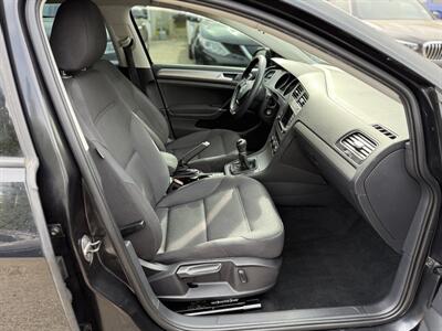 2017 Volkswagen Golf TSI S   - Photo 7 - Edmonton, AB T5W 1E5