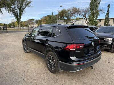 2021 Volkswagen Tiguan SEL Premium R-Line 4Motion   - Photo 4 - Edmonton, AB T5W 1E5