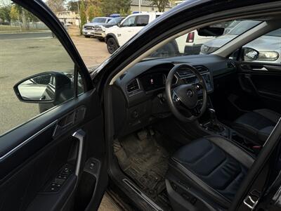 2021 Volkswagen Tiguan SEL Premium R-Line 4Motion   - Photo 11 - Edmonton, AB T5W 1E5