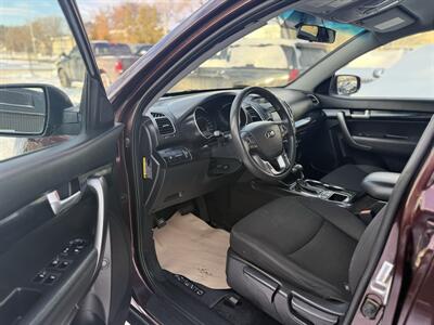 2015 Kia Sorento LX   - Photo 10 - Edmonton, AB T5W 1E5