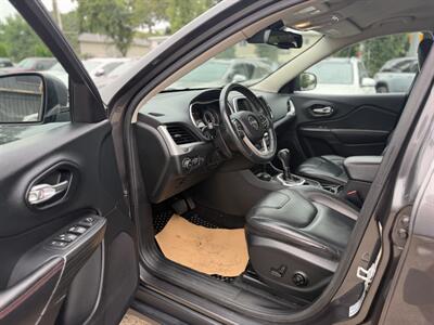 2015 Jeep Cherokee Trailhawk   - Photo 10 - Edmonton, AB T5W 1E5