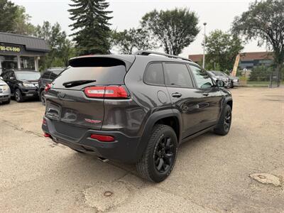 2015 Jeep Cherokee Trailhawk   - Photo 6 - Edmonton, AB T5W 1E5