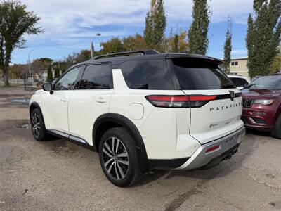 2023 Nissan Pathfinder Platinum - Photo 4 - Edmonton, AB T5W 1E5