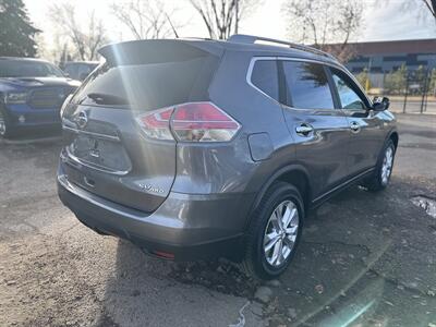 2016 Nissan Rogue SV   - Photo 4 - Edmonton, AB T5W 1E5