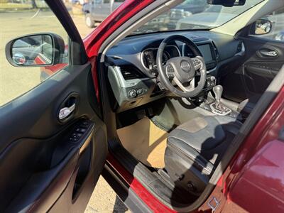 2015 Jeep Cherokee Trailhawk   - Photo 10 - Edmonton, AB T5W 1E5