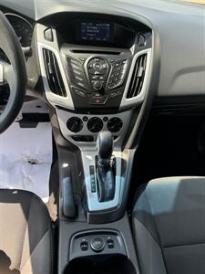 2014 Ford Focus SE   - Photo 12 - Edmonton, AB T5W 1E5