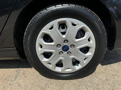 2014 Ford Focus SE   - Photo 15 - Edmonton, AB T5W 1E5