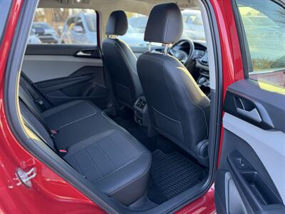 2023 Volkswagen Taos Comfortline 4Motion   - Photo 8 - Edmonton, AB T5W 1E5