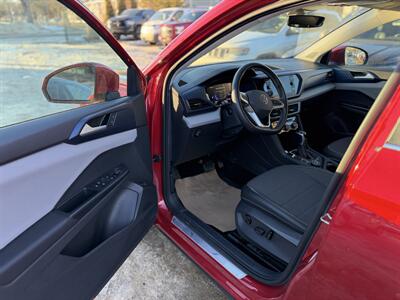 2023 Volkswagen Taos Comfortline 4Motion   - Photo 10 - Edmonton, AB T5W 1E5