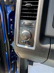 2018 RAM 1500 Express   - Photo 12 - Edmonton, AB T5W 1E5