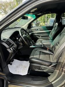2016 Ford Explorer XLT   - Photo 11 - Edmonton, AB T5W 1E5