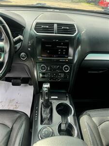 2016 Ford Explorer XLT   - Photo 13 - Edmonton, AB T5W 1E5