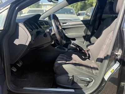 2018 Volkswagen Golf GTI SE   - Photo 7 - Edmonton, AB T5W 1E5