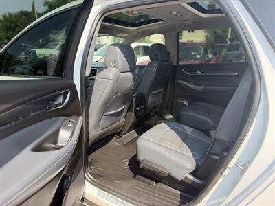 2021 Buick Enclave Premium - Photo 10 - Edmonton, AB T5W 1E5