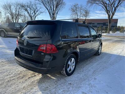 2010 Volkswagen Routan SE   - Photo 6 - Edmonton, AB T5W 1E5