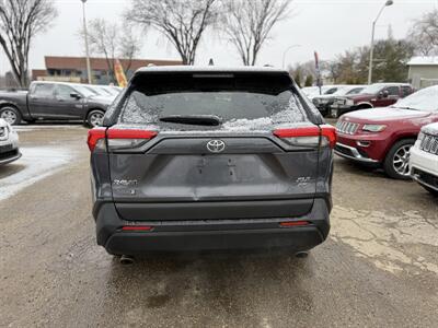 2020 Toyota RAV4 XLE - Photo 5 - Edmonton, AB T5W 1E5
