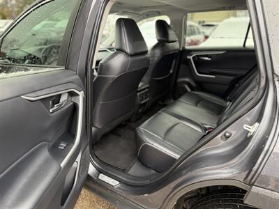 2020 Toyota RAV4 XLE - Photo 9 - Edmonton, AB T5W 1E5