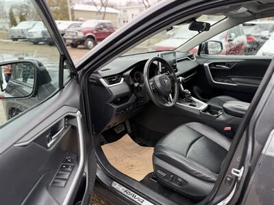 2020 Toyota RAV4 XLE - Photo 10 - Edmonton, AB T5W 1E5