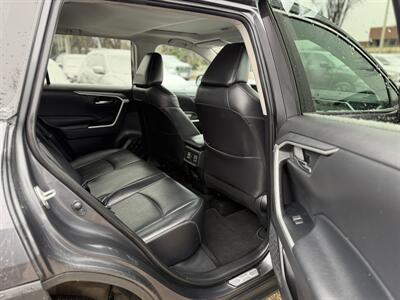 2020 Toyota RAV4 XLE - Photo 8 - Edmonton, AB T5W 1E5