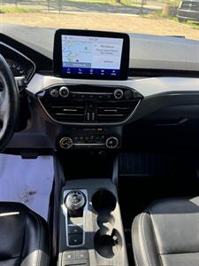 2020 Ford Escape SEL   - Photo 12 - Edmonton, AB T5W 1E5